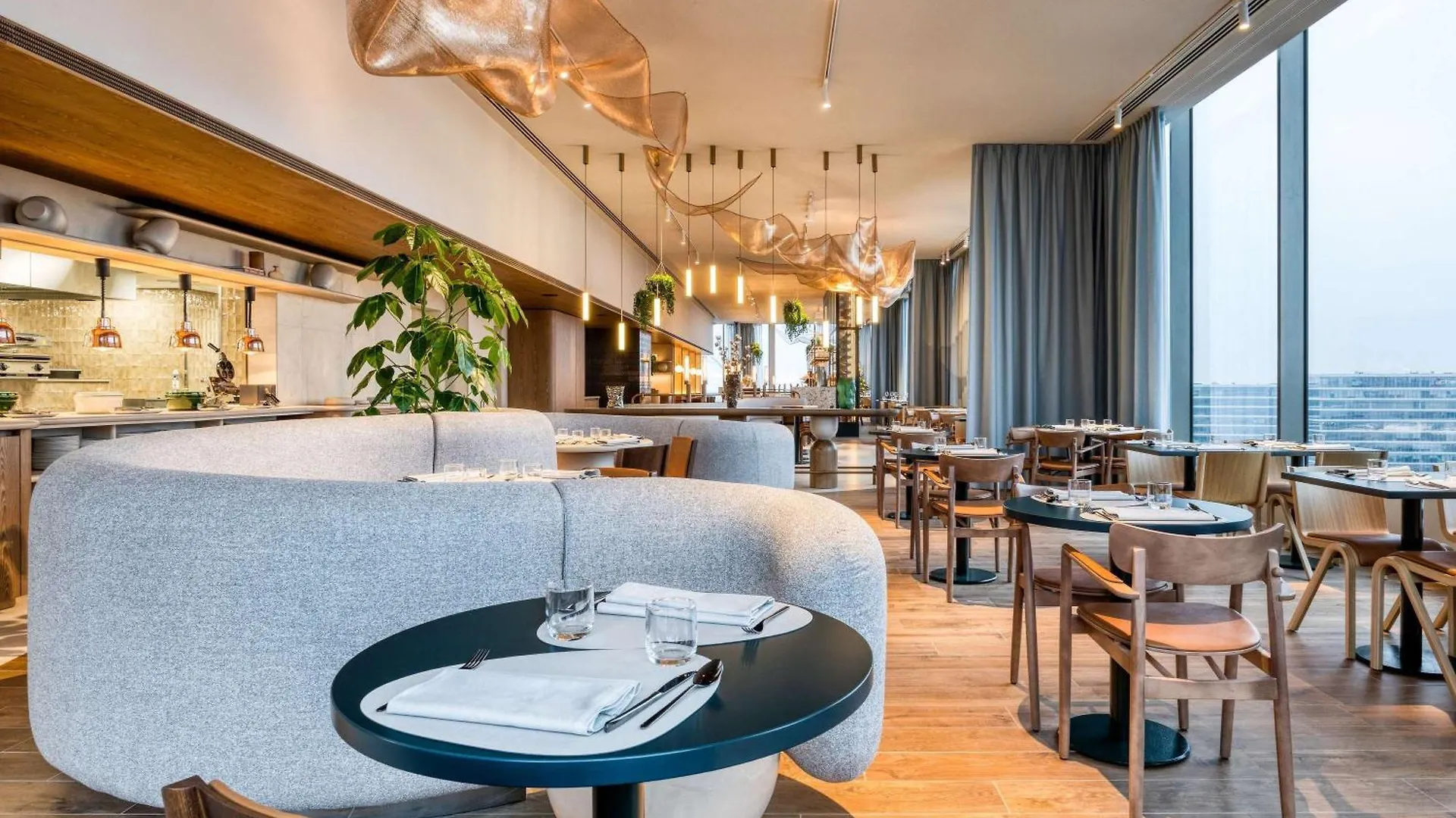 Moevenpick Hotel Brussels Airport 扎芬特姆 4*,