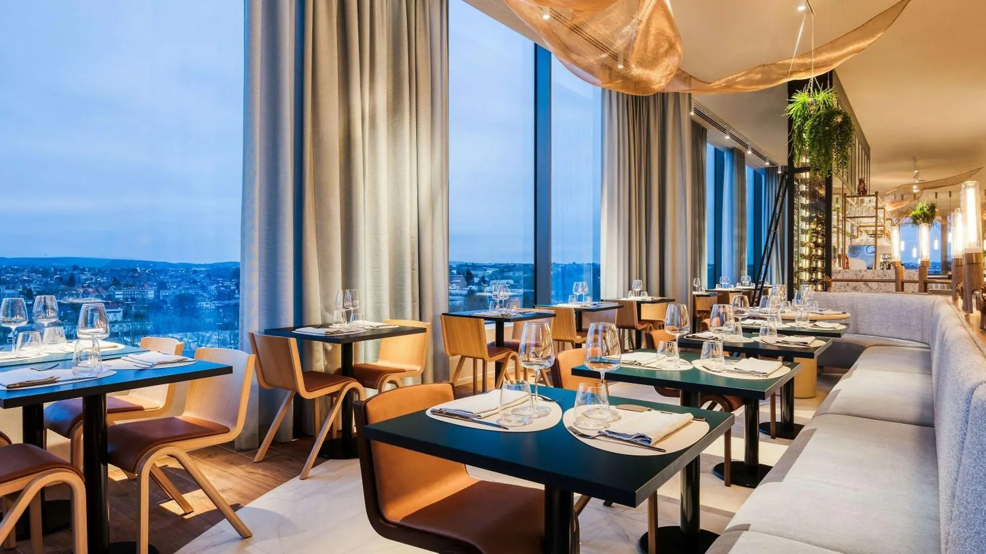 Moevenpick Hotel Brussels Airport 扎芬特姆