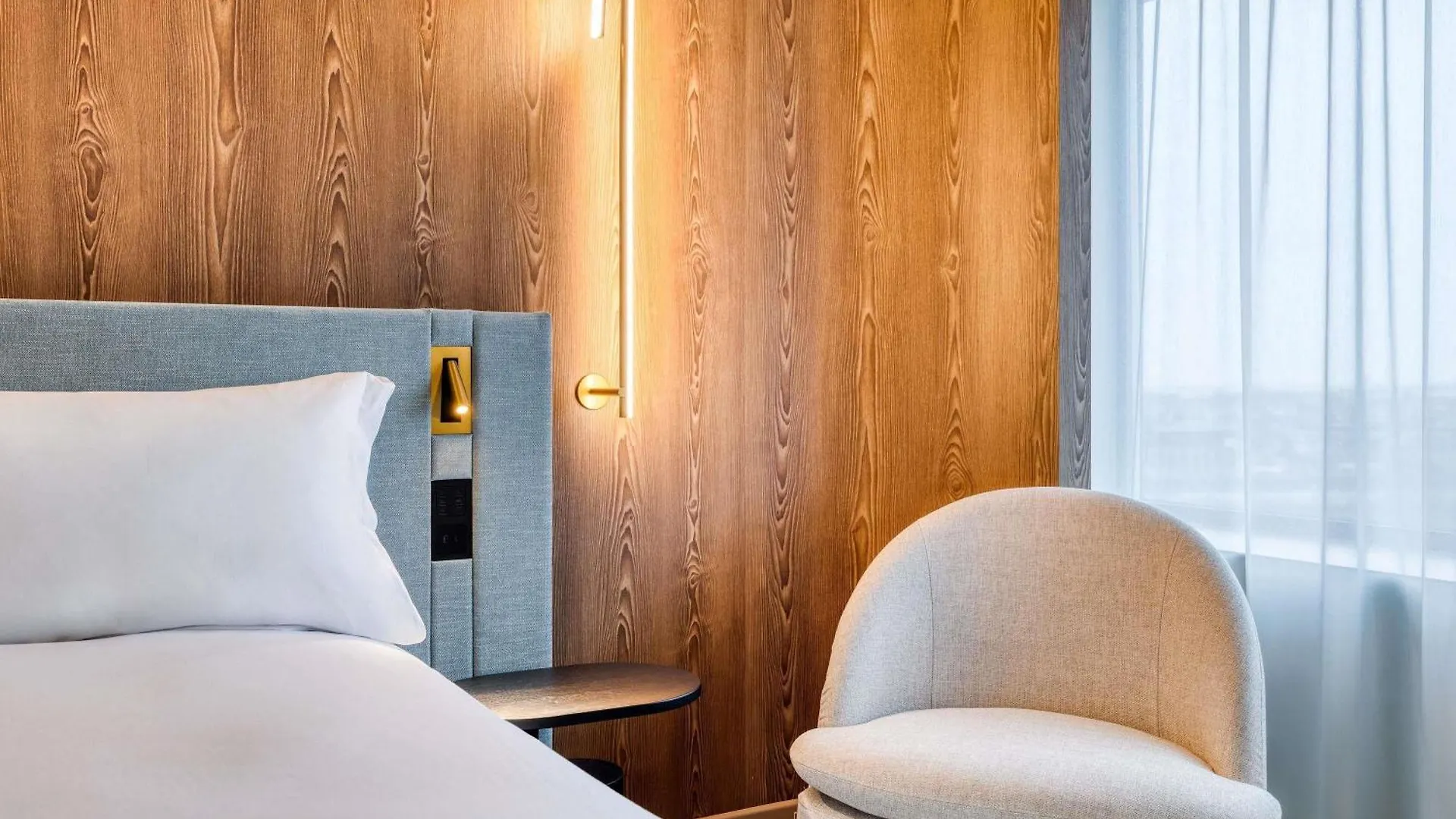 Moevenpick Hotel Brussels Airport 扎芬特姆