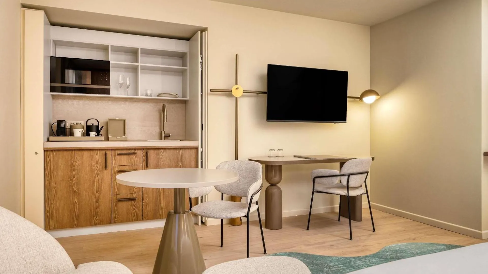 Moevenpick Hotel Brussels Airport 扎芬特姆